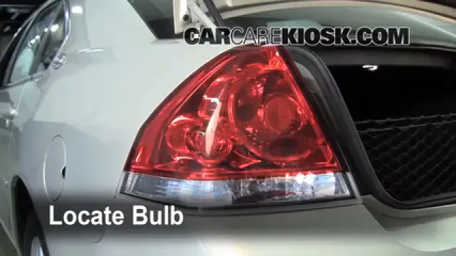 2008 Chevrolet Impala LT 3.5L V6 FlexFuel Éclairage Feu stop (remplacer ampoule)